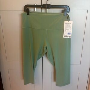Lululemon crop leggings NWT